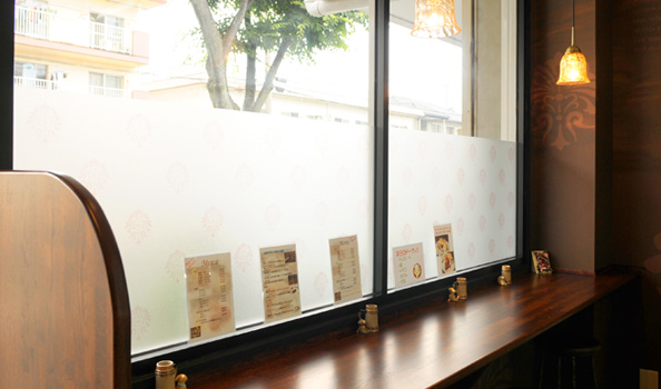 すりガラス調 ロゴ