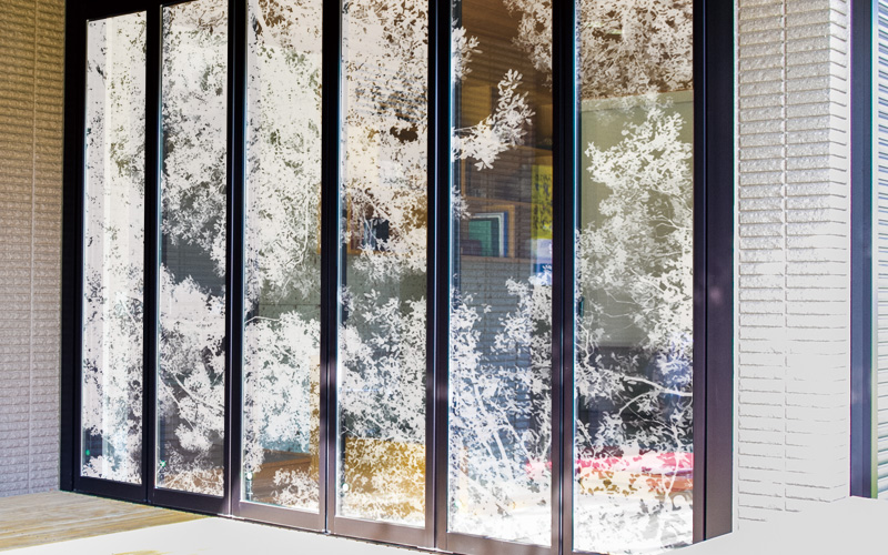 おしゃれでクールな目隠し用ガラスフィルムデザイン