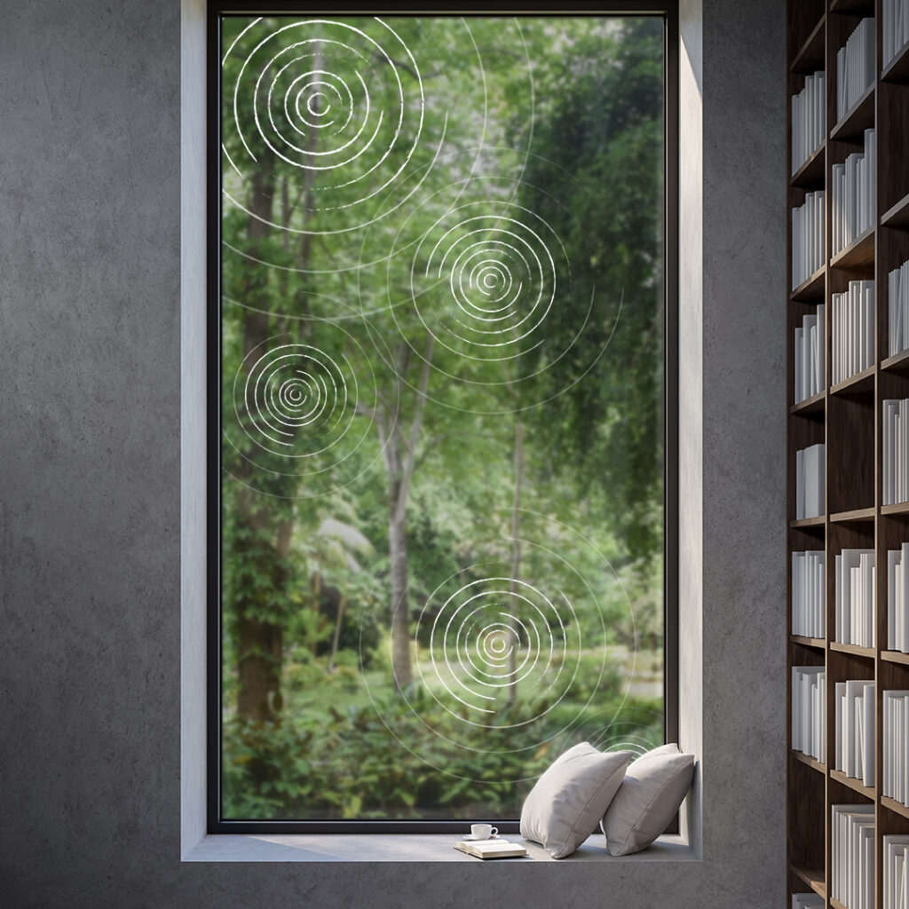 美しい波紋のガラスフィルム