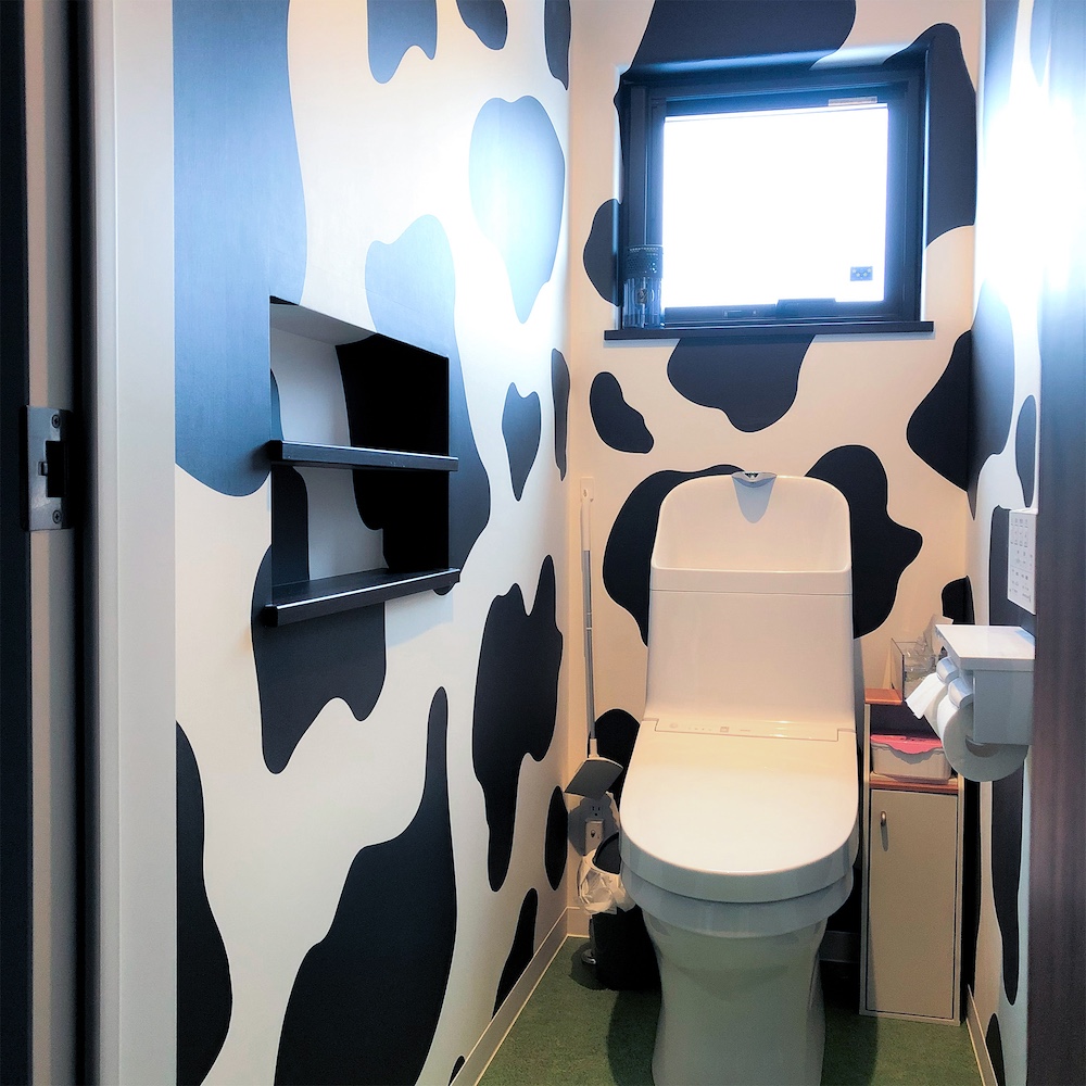 Holstein wall